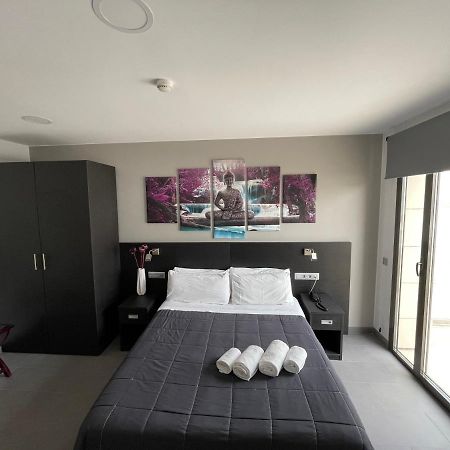 6 Bis Hotel 카스테데펠스 외부 사진