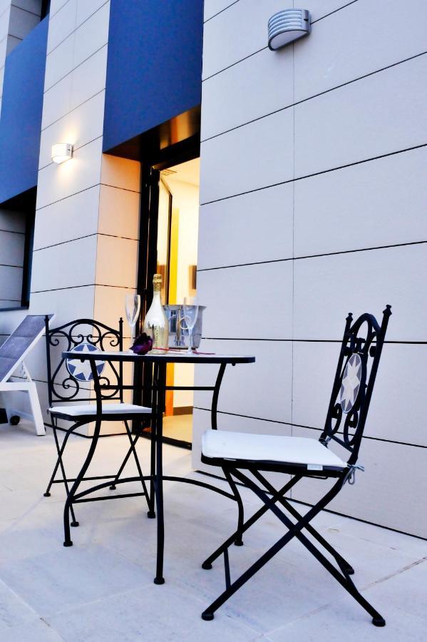 6 Bis Hotel 카스테데펠스 외부 사진