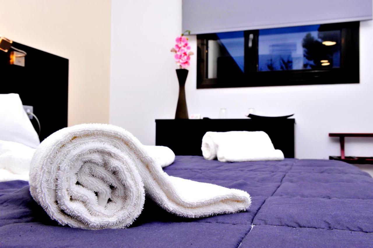 6 Bis Hotel 카스테데펠스 외부 사진