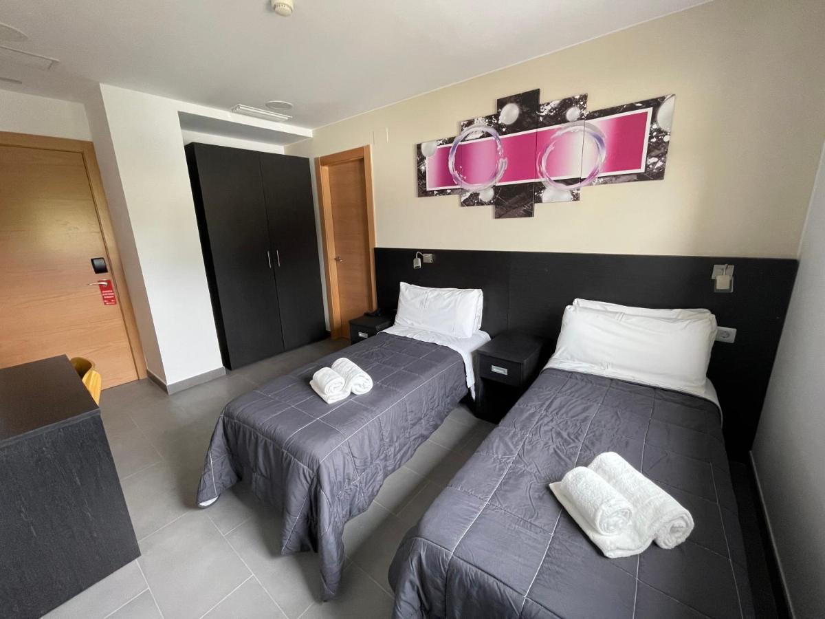 6 Bis Hotel 카스테데펠스 외부 사진