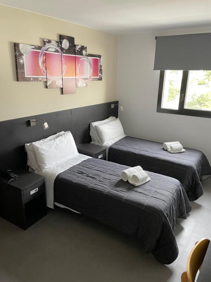 6 Bis Hotel 카스테데펠스 외부 사진