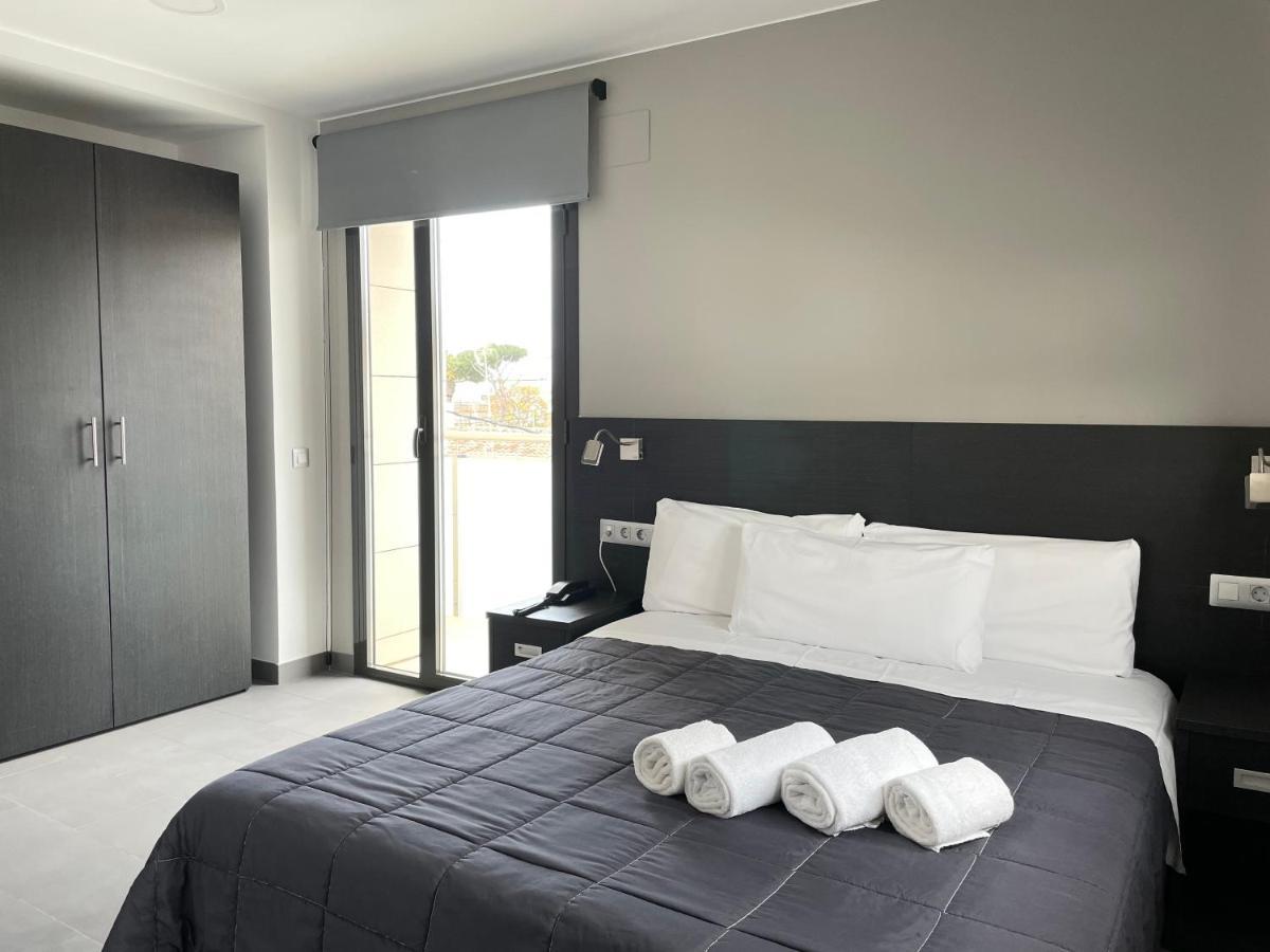 6 Bis Hotel 카스테데펠스 외부 사진