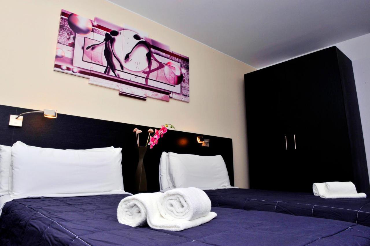6 Bis Hotel 카스테데펠스 외부 사진