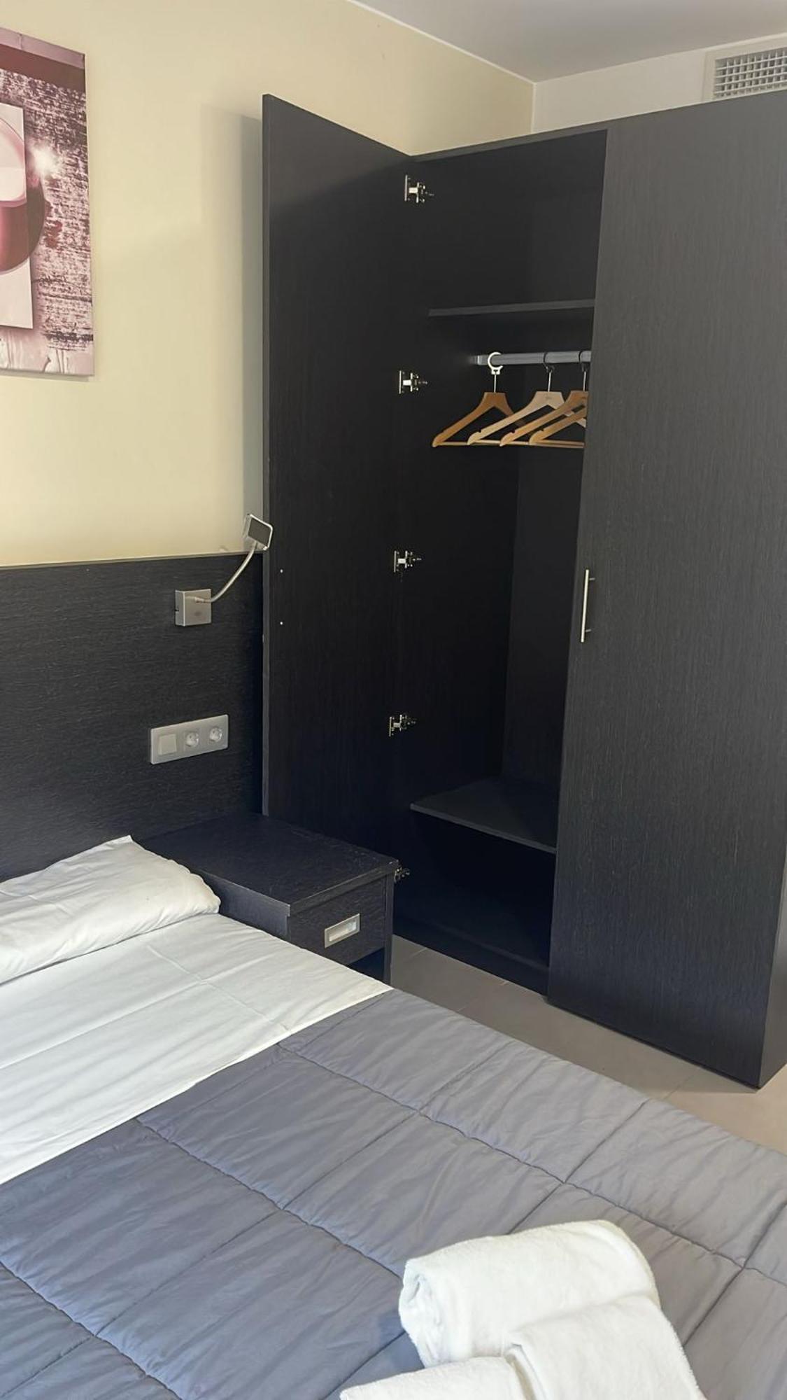 6 Bis Hotel 카스테데펠스 외부 사진